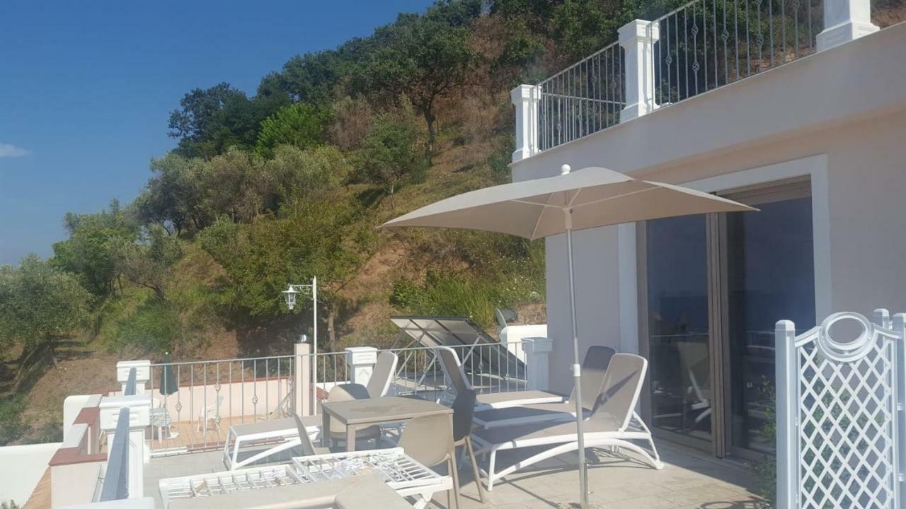 Appartamenti Borgo Panoramico N.2 トロペーア エクステリア 写真