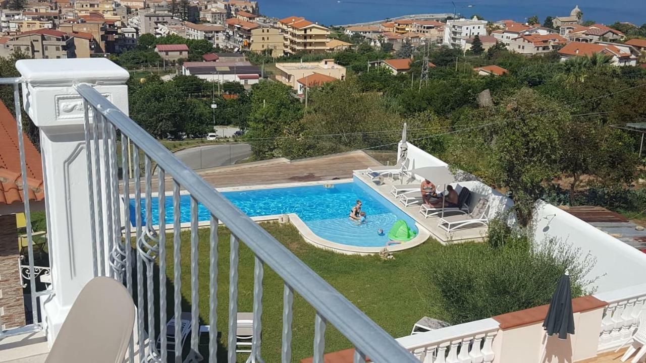 Appartamenti Borgo Panoramico N.2 トロペーア エクステリア 写真