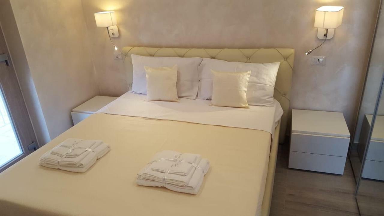 Appartamenti Borgo Panoramico N.2 トロペーア エクステリア 写真